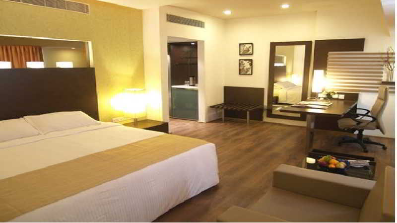 Ramada By Wyndham Chennai Egmore ภายนอก รูปภาพ