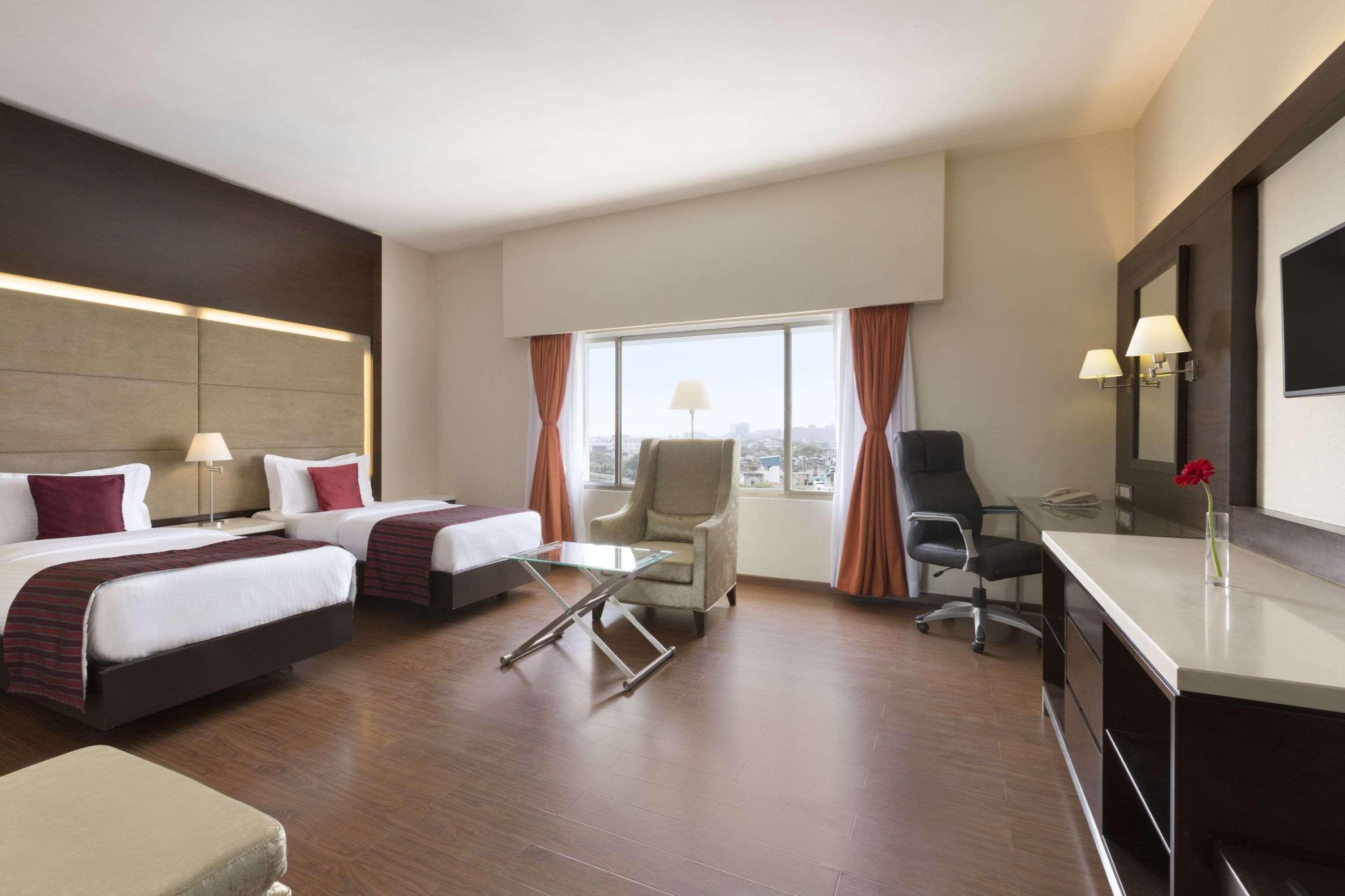 Ramada By Wyndham Chennai Egmore ภายนอก รูปภาพ