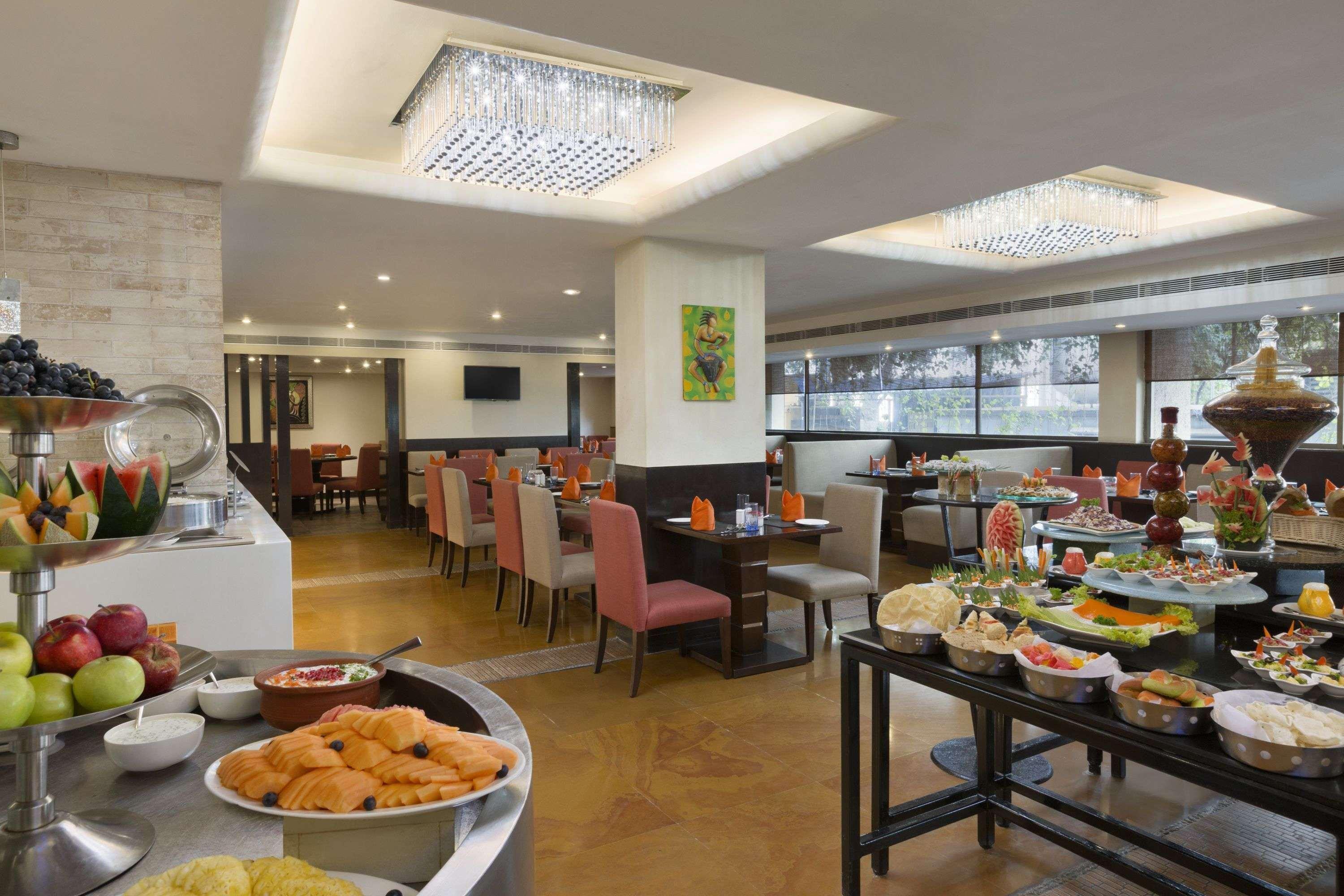 Ramada By Wyndham Chennai Egmore ภายนอก รูปภาพ