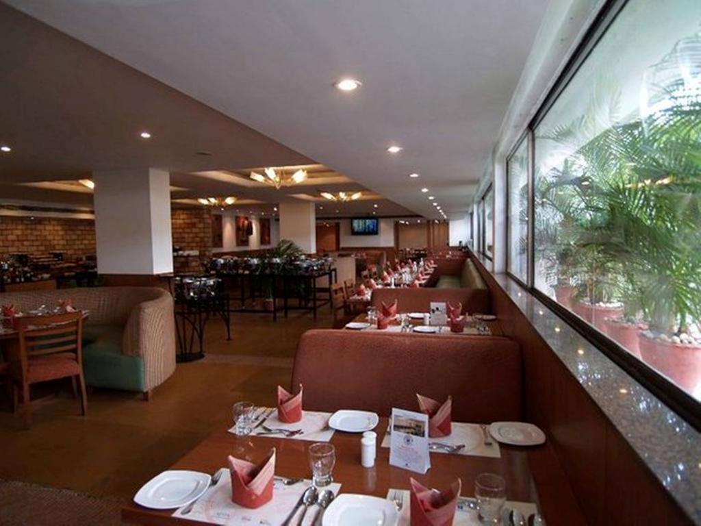 Ramada By Wyndham Chennai Egmore ภายนอก รูปภาพ