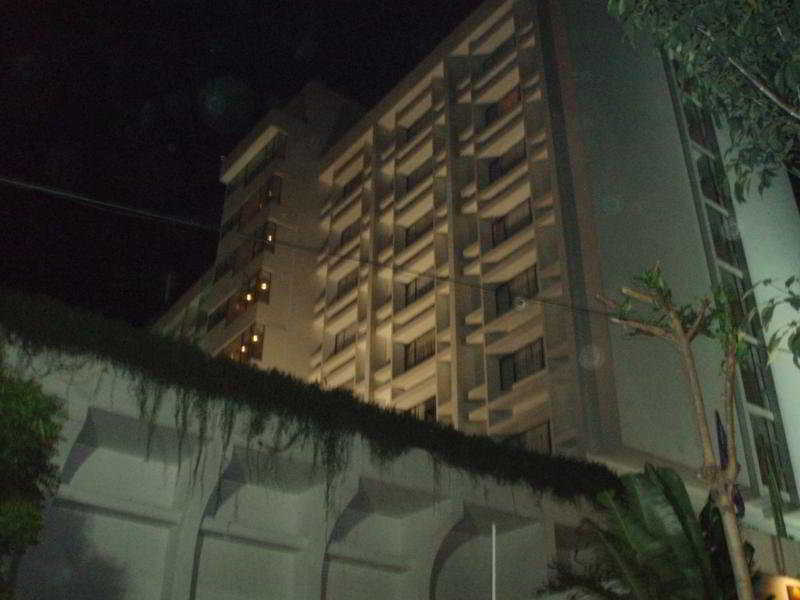 Ramada By Wyndham Chennai Egmore ภายนอก รูปภาพ